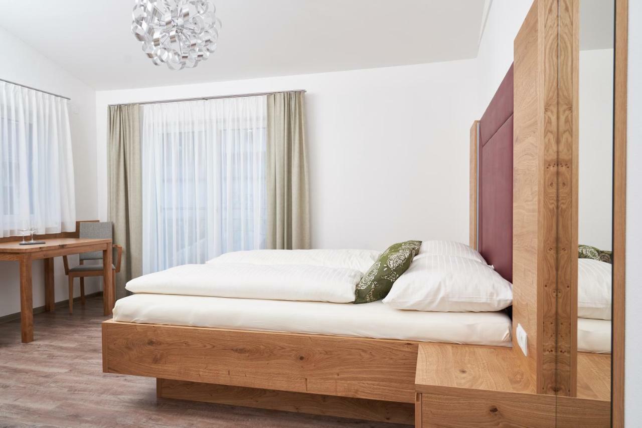 Weinhof - Gaestehaus Maier Angern Eksteriør billede